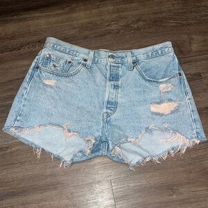 levi shorts